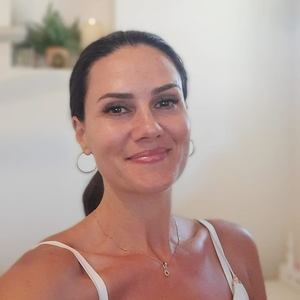 Meet your Posher, Dana
